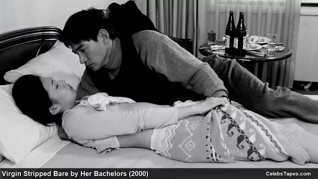 Lee Eun-ju exposes her nude body during hot sex actions