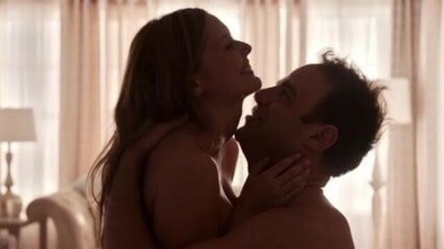 Julianna Guill - Girlfriend's Guide to Divorce