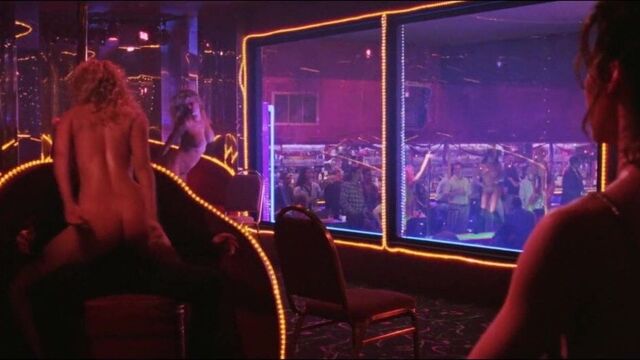 Elizabeth Berkley, Gina Gershon, Kyle McLachlan Turkish dub