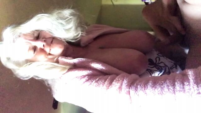 Granny deep suction blowjob