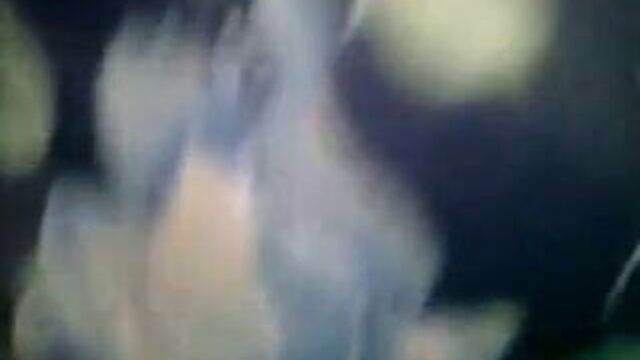 Espiando ala dormida