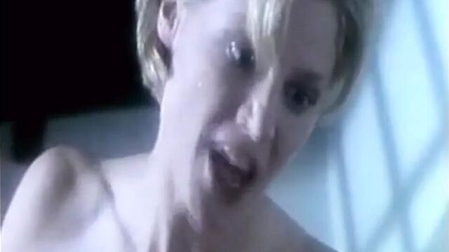 Amy's Orgasm 2001- julie Bowen