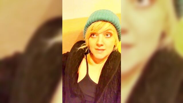 Evanna Lynch – Instant Boobs Oops