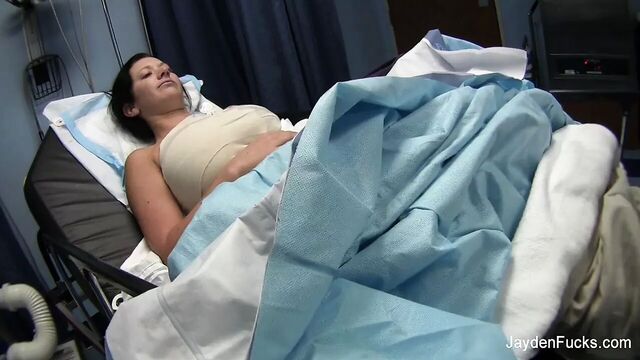 Behind the scenes with Jayden Jaymes and her breast implants