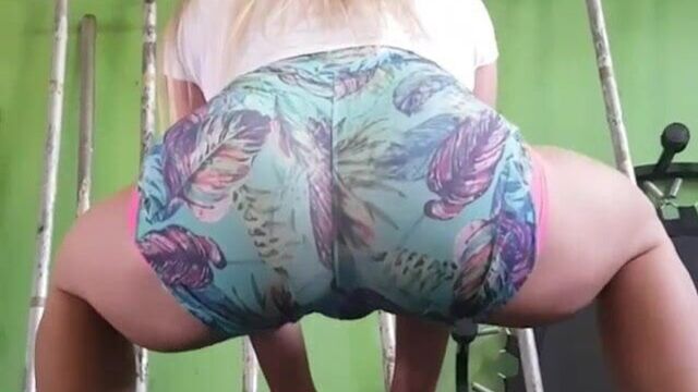 Gym Workout Squats Ass Pussy Cameltoe Academia Cavala Pacote