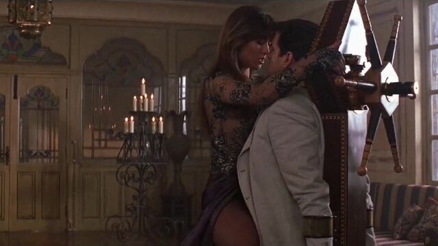 Elektra King Teases Bond - Sophie Marceau