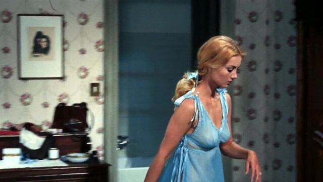 Barbara Bouchet, Rosalba Neri, Patrizia Viotti - Amuck