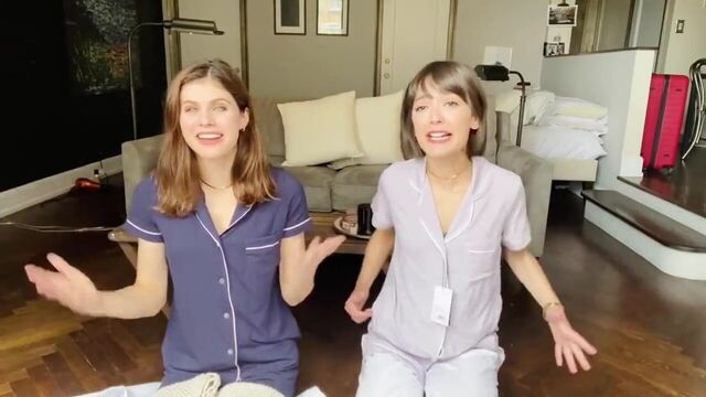 Sexy Alexandra Daddario - More clothes, More Kate - Sep 4th