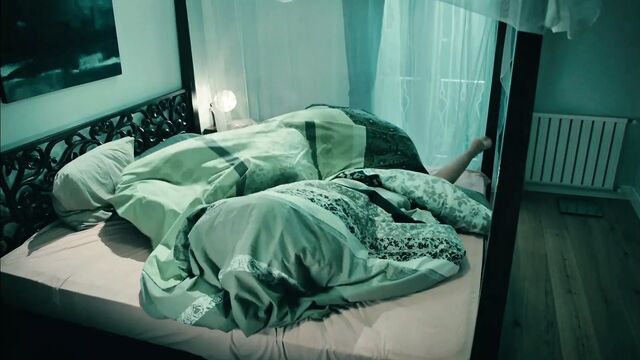 Nurgul Yesilcay - Isler Gucler (S01E33) (2013)