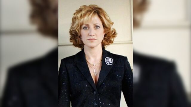 Edie Falco Jerk Off Challenge