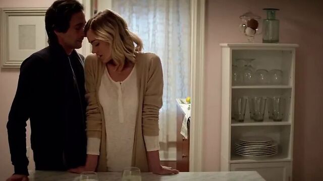 Yvonne Strahovski Nude & Sex Scenes