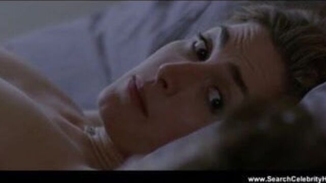 Julie Gayet nude - Sans Laisser De Traces (2010)