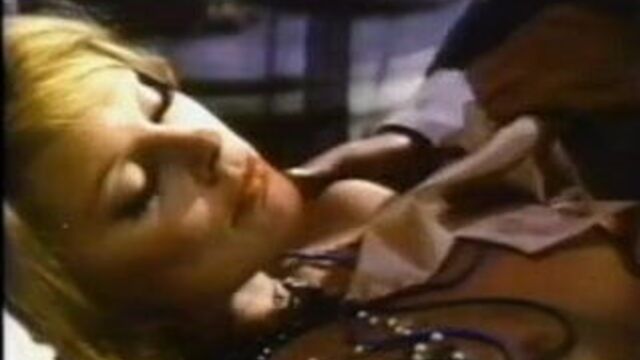 Elke Sommer - Deleted scene from lisa and the devil