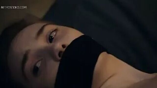 Celeb Deborah Francois goes hooking