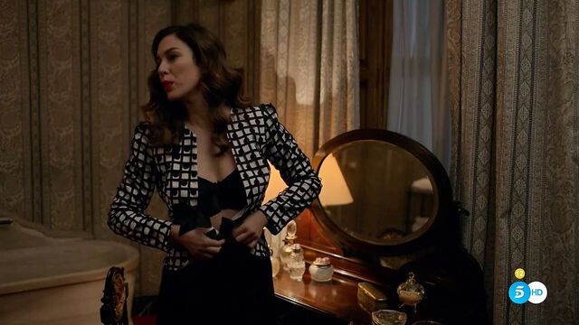 Blanca Suarez - Lo Que Escondian Sus Ojos