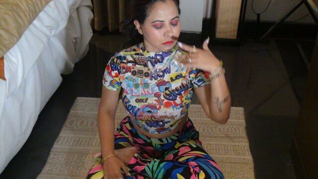 A desi Girl went on to fucking session while Yoga practice was there