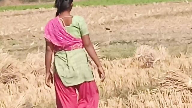 Village desi grills sex in big boobs