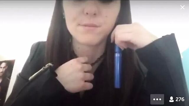 Olivia simpson nip slip