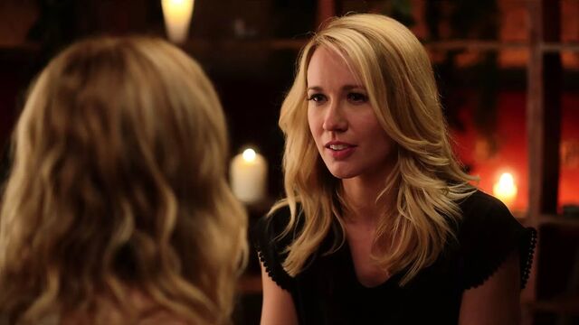 Heather Graham and Anna Camp - ''Desperados''