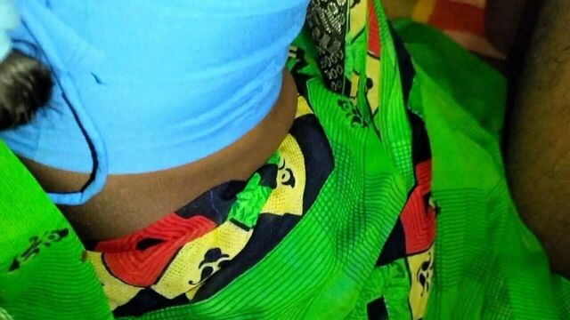 Desi housewife ki chudayi bedroom me bula kar chooda hello friends injoya my Sex videos sabscrib my chennal