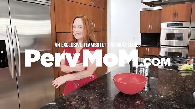 Slender Teen Vixen Bailey Base Gets a Delusion