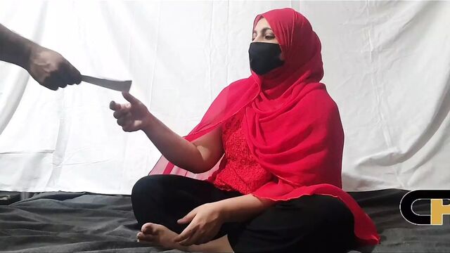 Pakistani Thurki Boss Fucked Hijabi Secretary