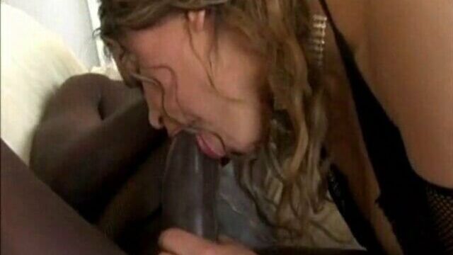 Redbone Mone gets dicked down by Byron