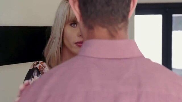 Blonde milf sucks dong