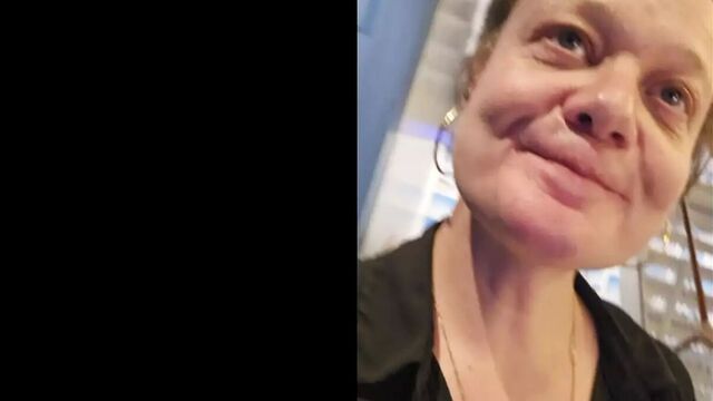 I meet a stranger in the boat during my vacation and he fucks my ass