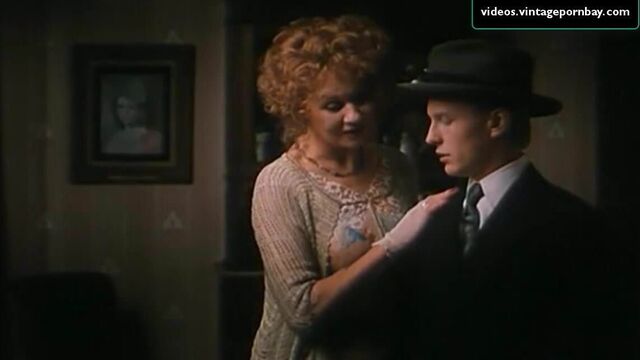 Sex Experience with Hot Stepmom Vintage Scene