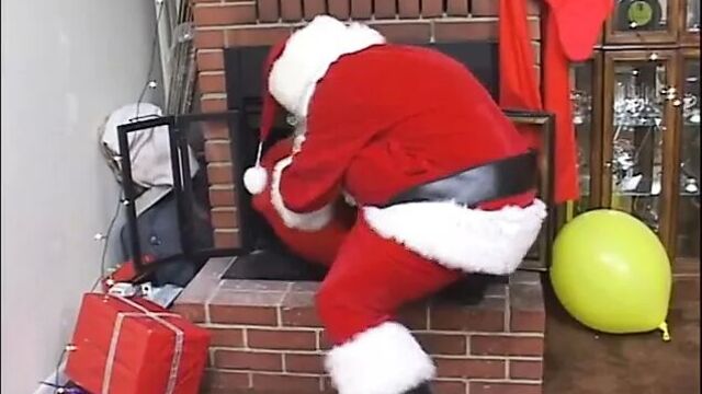 Big ass mature lady sucks and fucks a fat Santa's cock