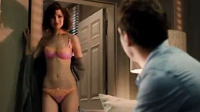 Anna Faris - I Give It a Year