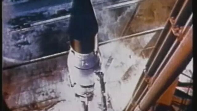 Linda Lovelace Shows Her Classic Deepthroat Blowjob