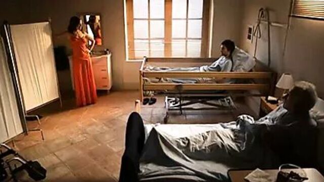 A la deriva sex scenes