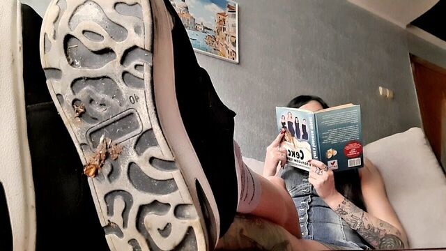 Dirty sneaker fetish. The fetish of worn socks. Ignore fetish