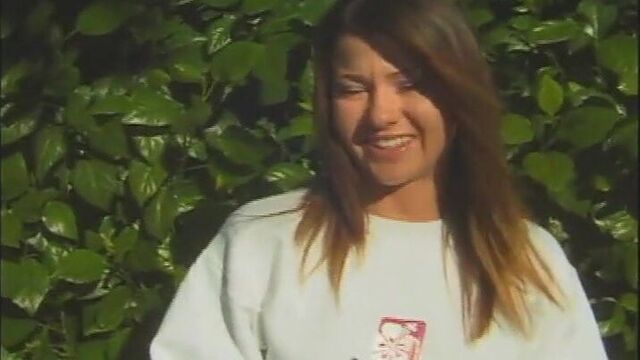 Se desnuda por dinero